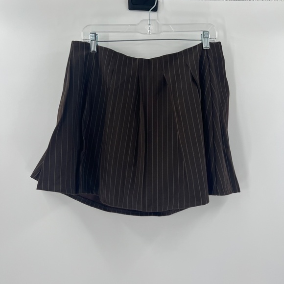 MANIERE DE VOIR RINA PINSTRIPE PLEATED SKORT BROWN NEW SIZE 10 - Picture 3 of 10